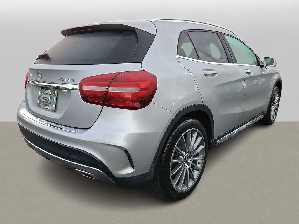 Thumbnail: 2018 Mercedes-Benz GLA - 4