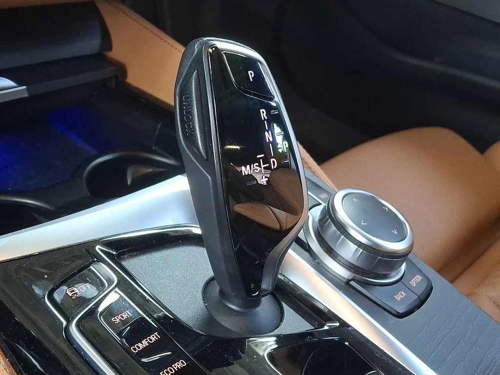 Thumbnail: 2022 BMW 5 Series - 13