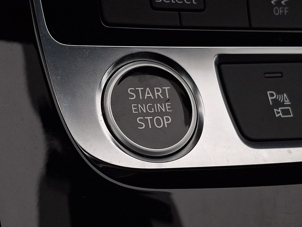 Thumbnail: 2021 Audi Q7 - 20