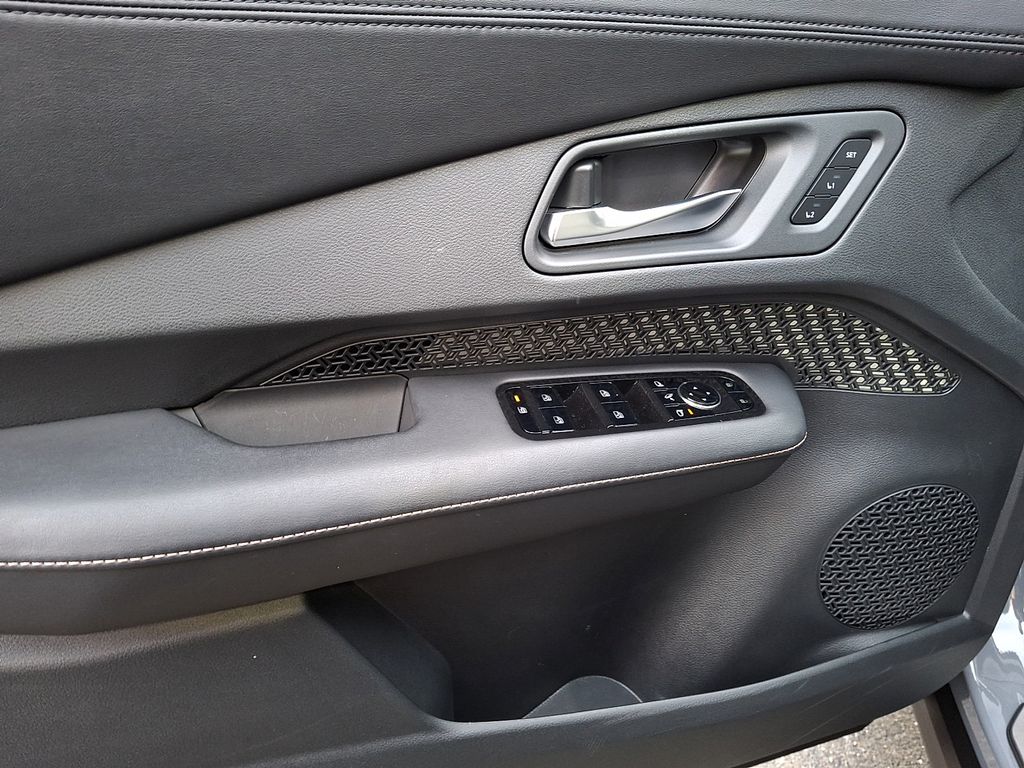 Thumbnail: 2024 Nissan Ariya - 8