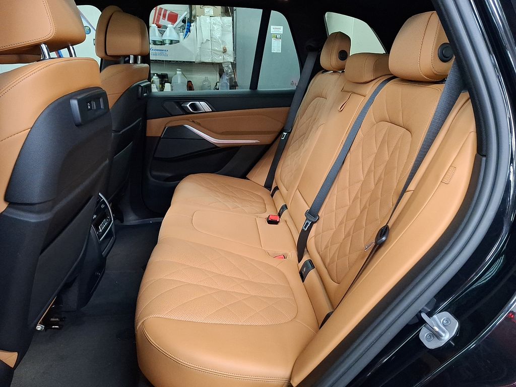 Thumbnail: 2023 BMW X5 - 7