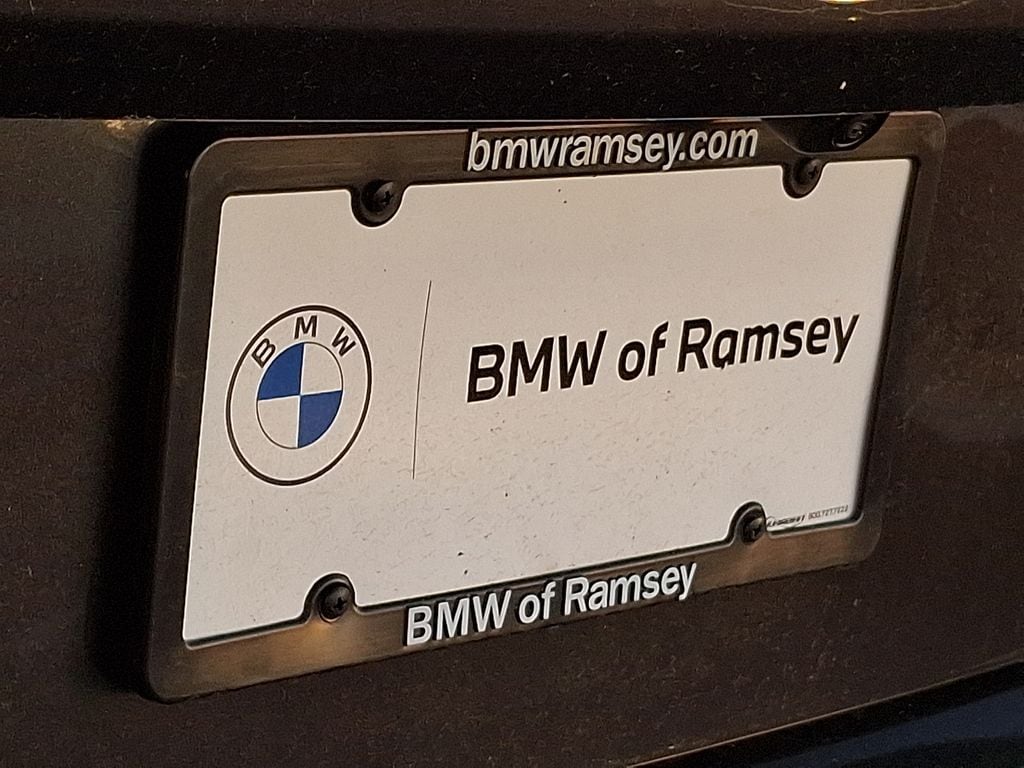 Thumbnail: 2026 BMW 5 Series - 12