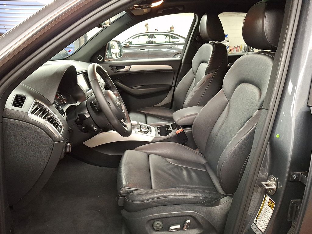 Thumbnail: 2016 Audi Q5 - 10