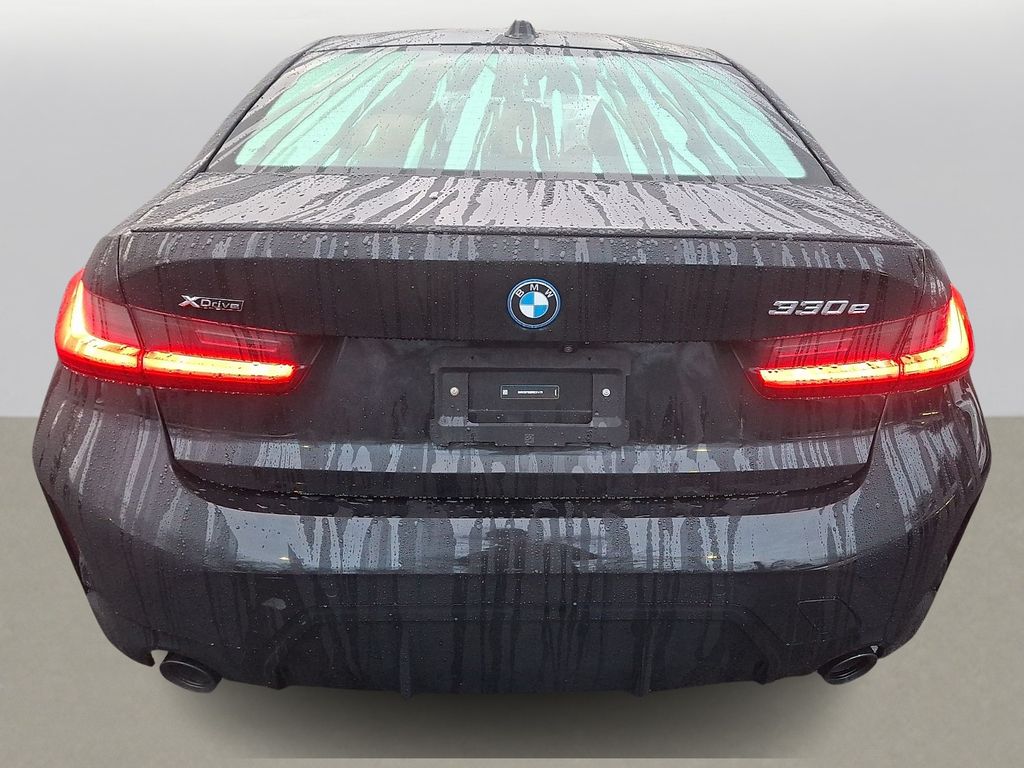 2024 Bmw 330e xDrive Sedan photo 4