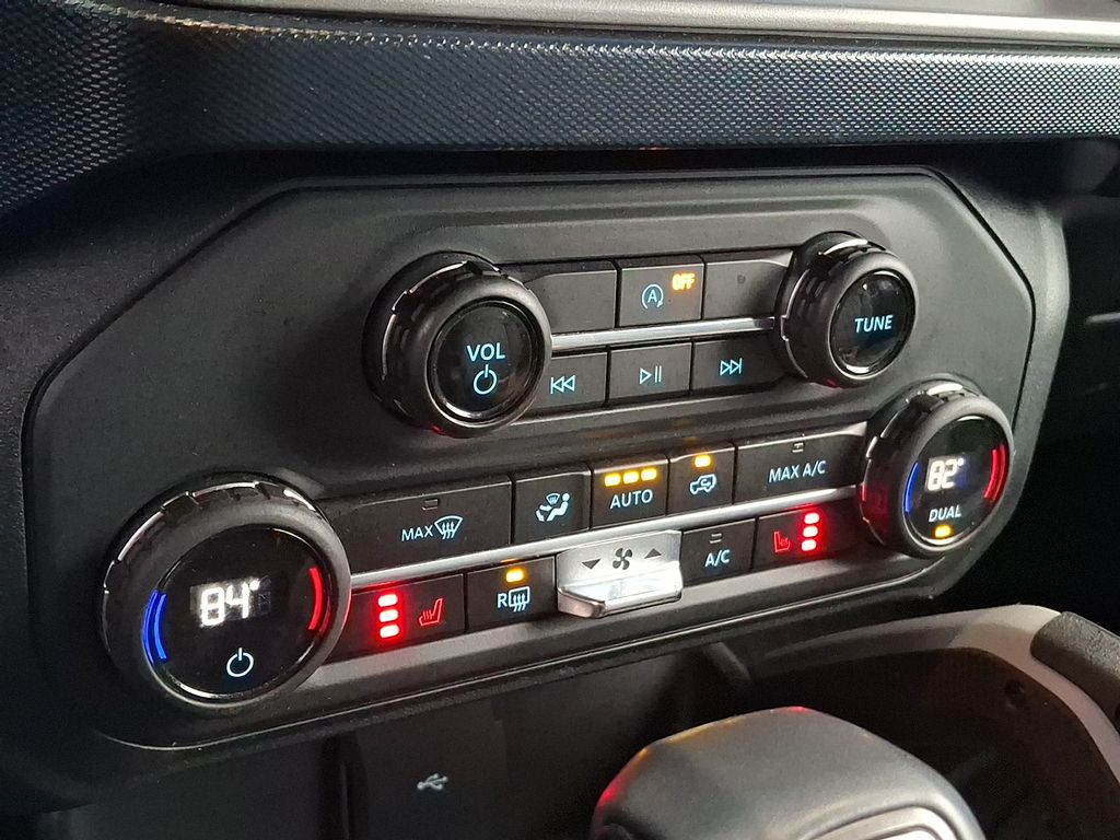 Thumbnail: 2023 Ford Bronco - 14