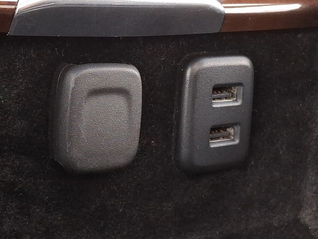 Thumbnail: 2018 Cadillac Escalade - 22