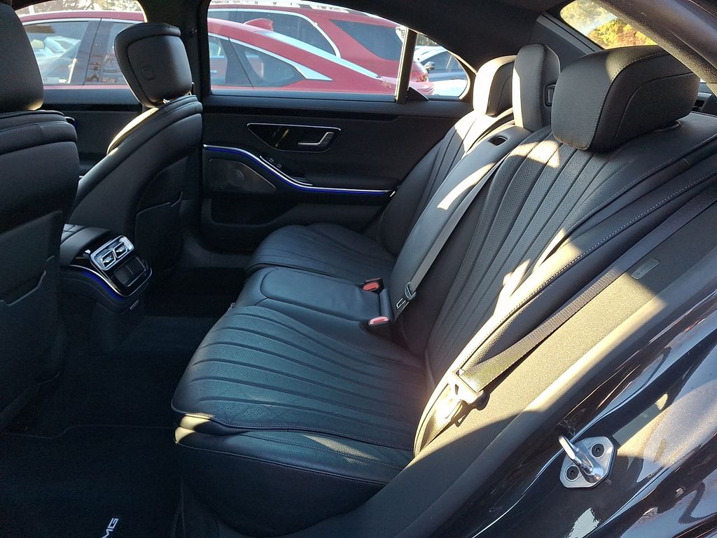 Thumbnail: 2022 Mercedes-Benz S-Class - 7