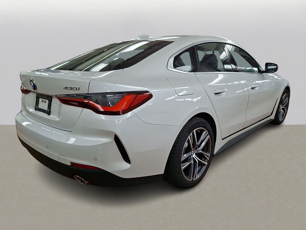 Thumbnail: 2023 BMW 4 Series - 4