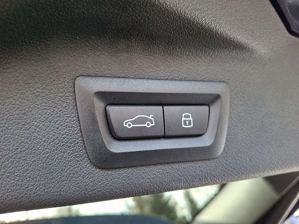 Thumbnail: 2025 BMW X7 - 29