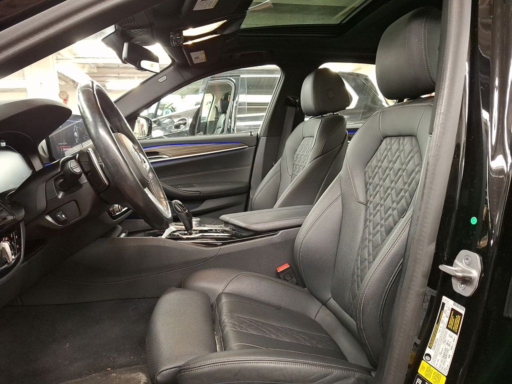 Thumbnail: 2023 BMW 5 Series - 9