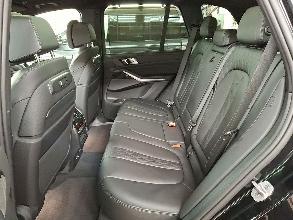 Thumbnail: 2025 BMW X5 - 7