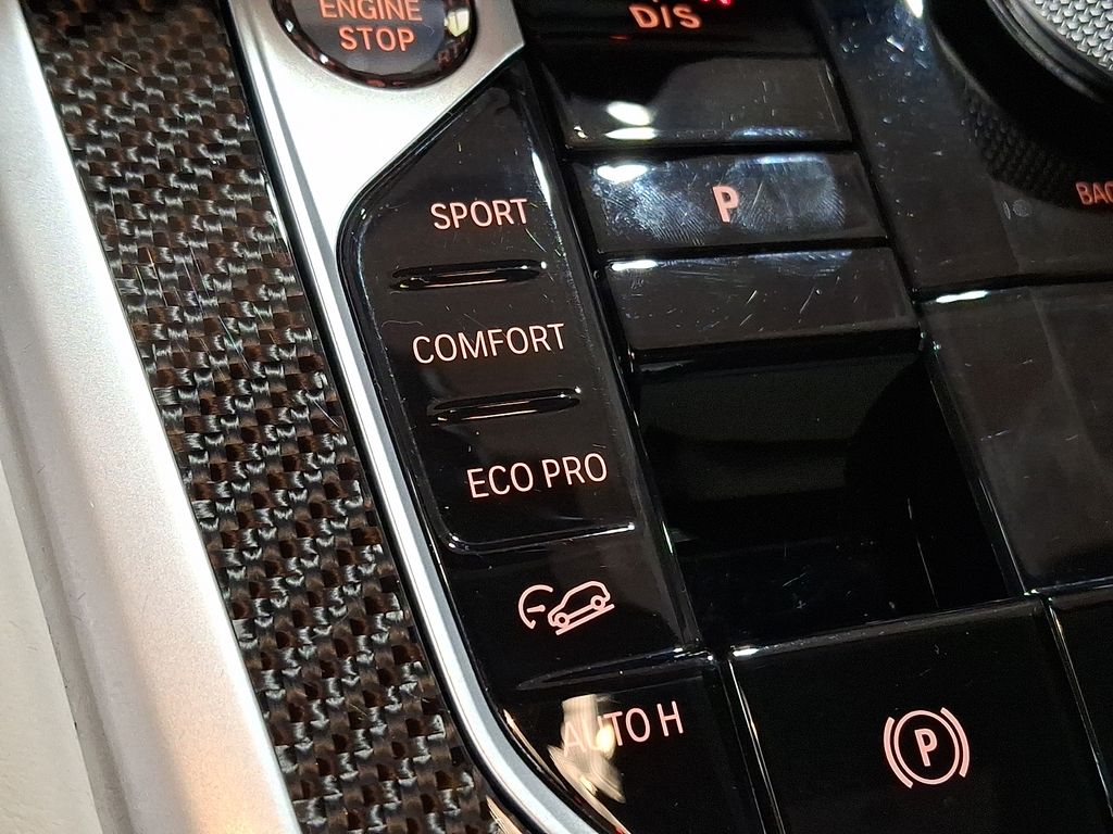 Thumbnail: 2024 BMW X6 - 21