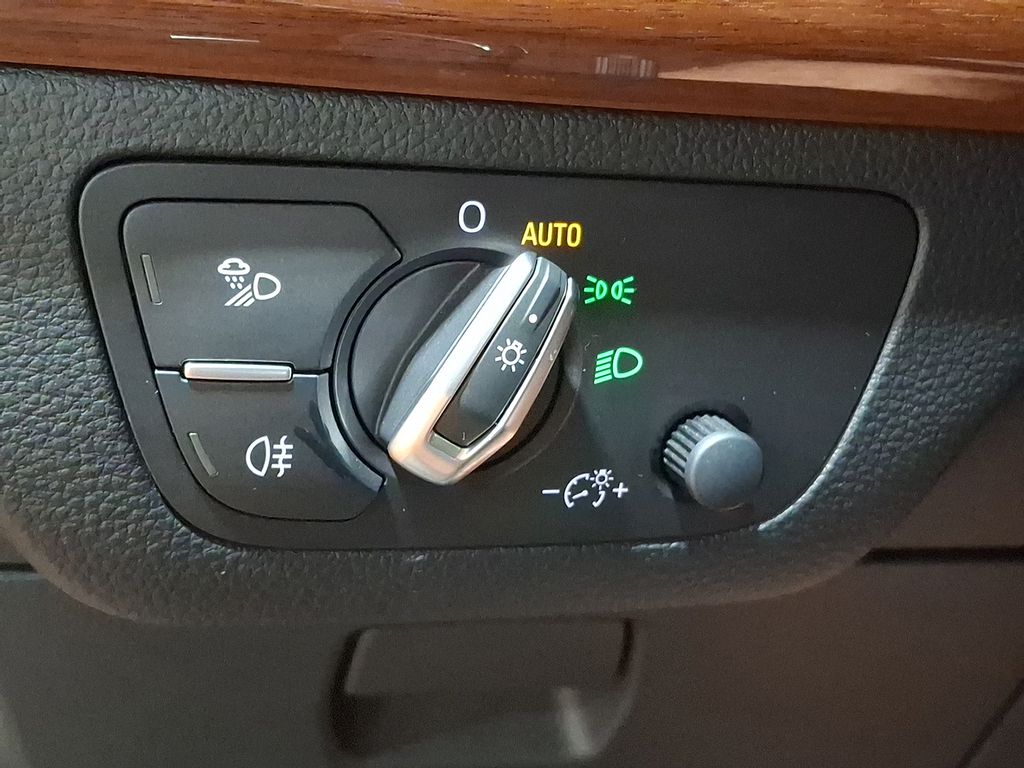 Thumbnail: 2023 Audi Q5 - 20