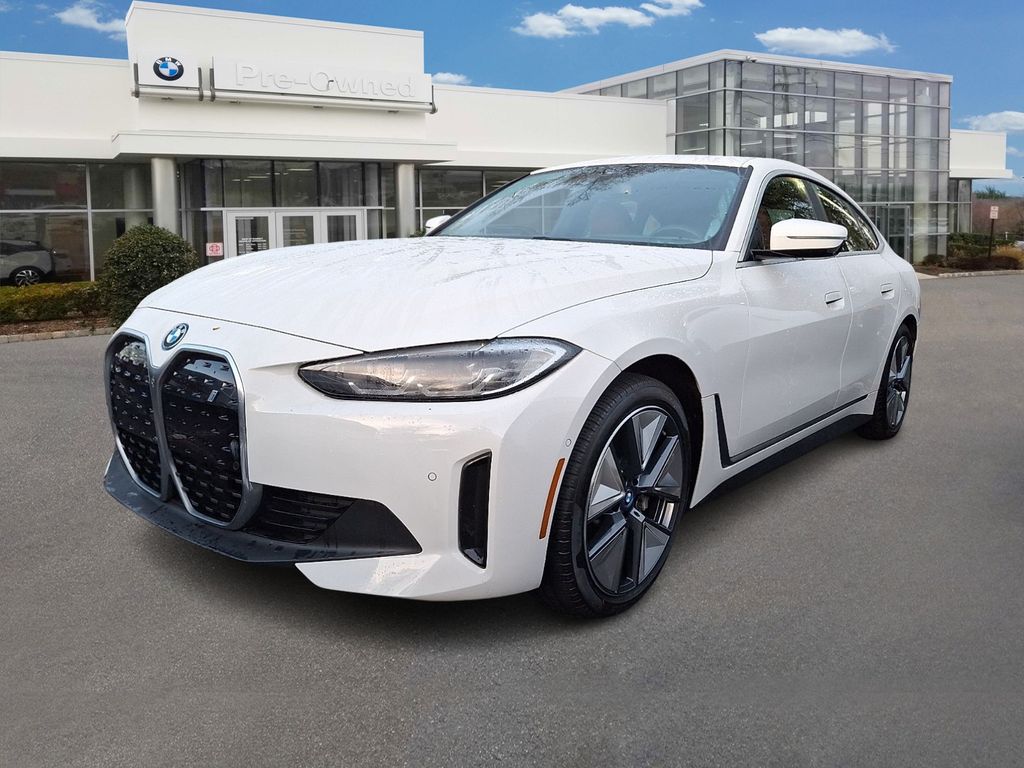 Thumbnail: 2023 BMW i4 - 1