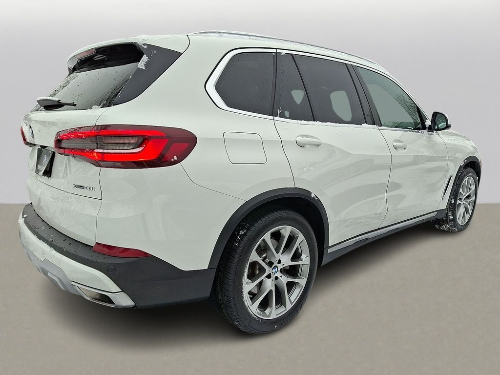 Thumbnail: 2023 BMW X5 - 4