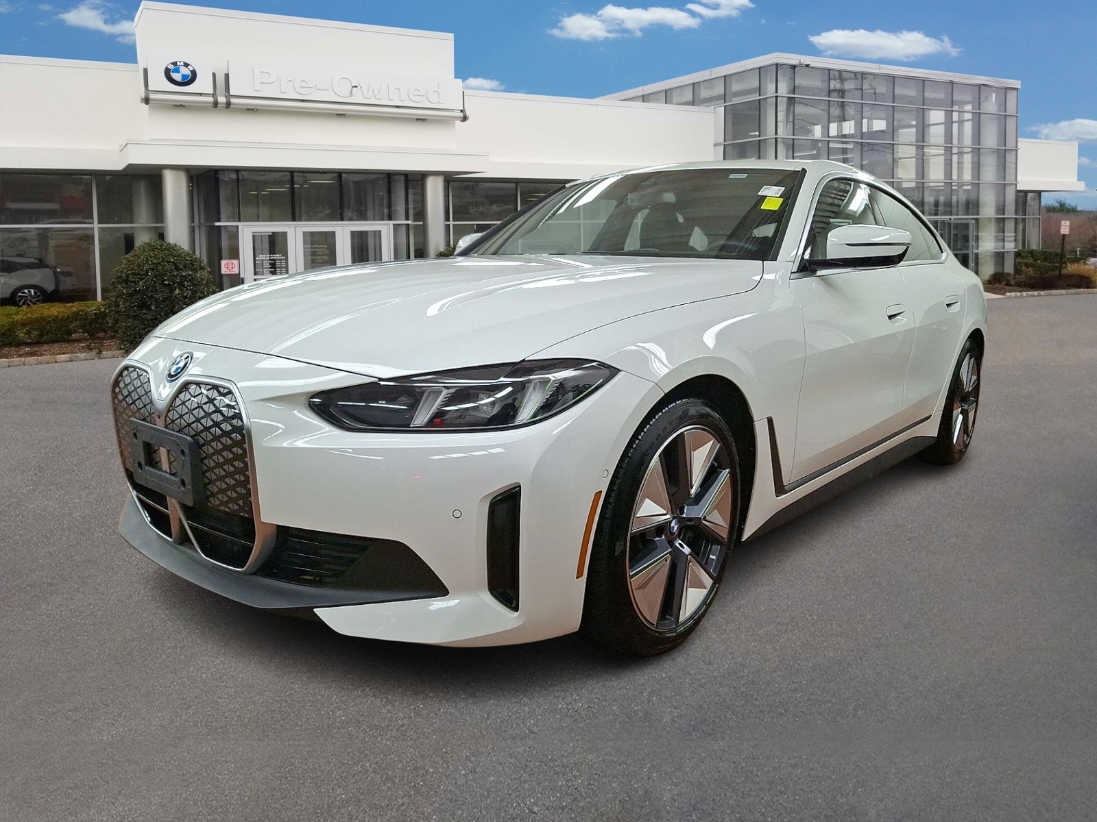 Thumbnail: 2025 BMW i4 - 1