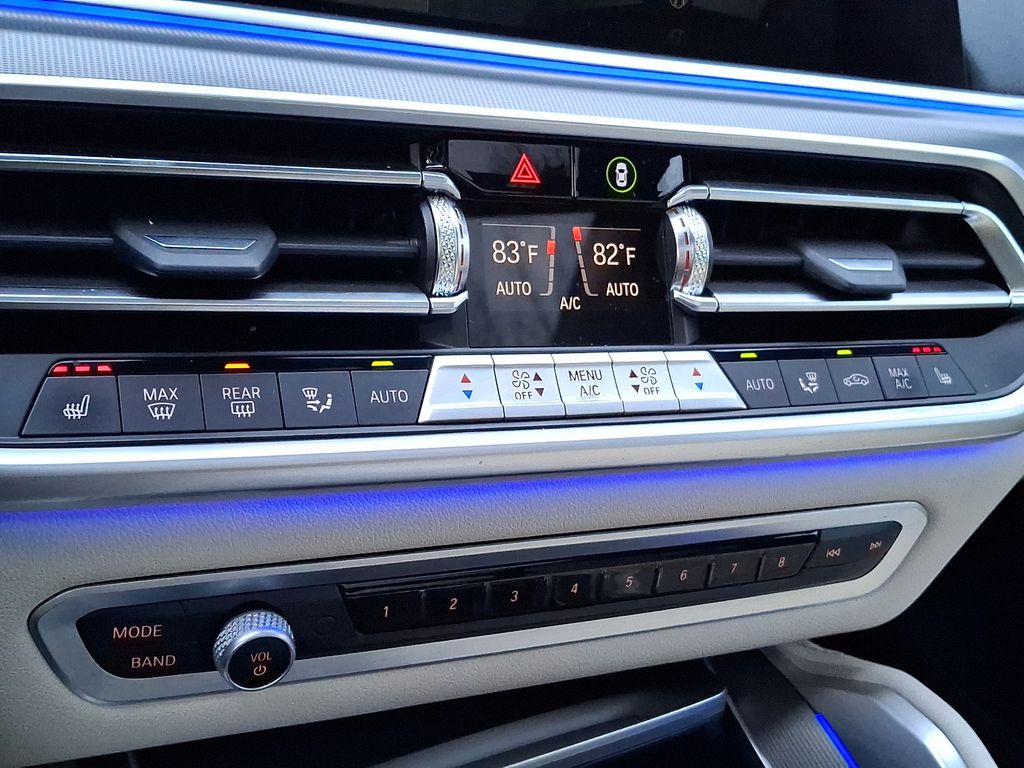 Thumbnail: 2023 BMW X6 - 13