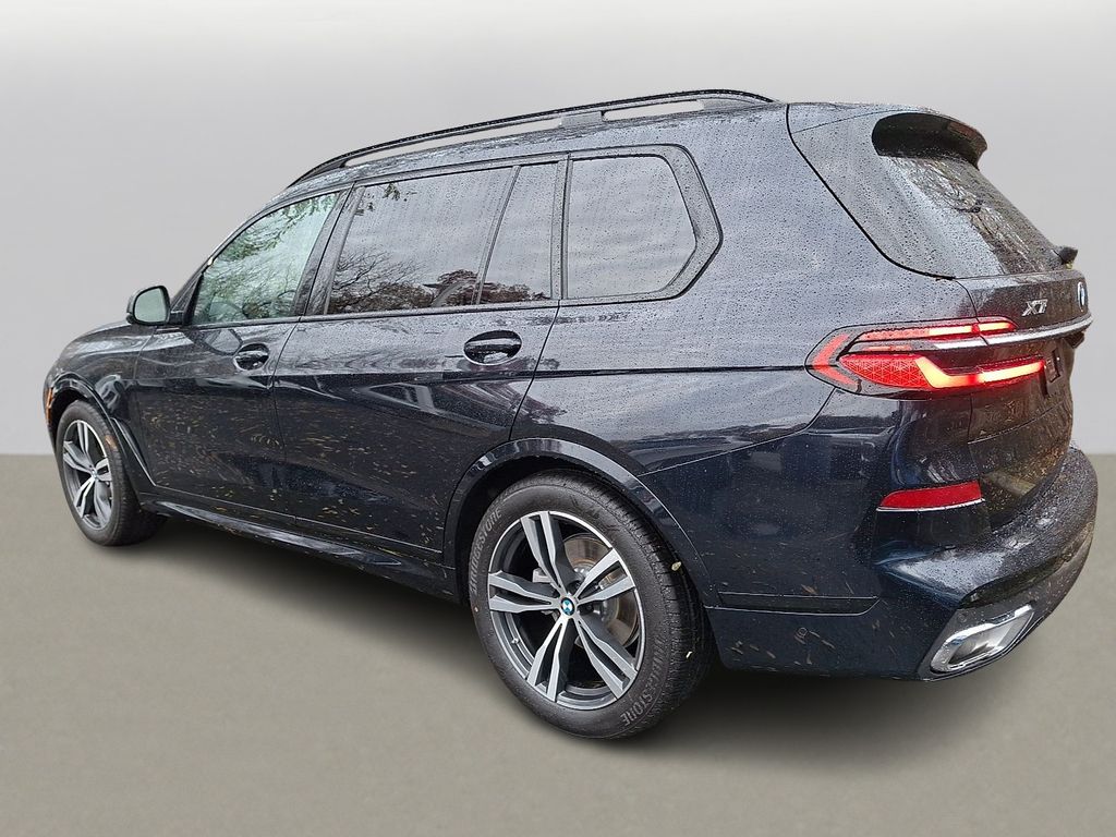 Thumbnail: 2026 BMW X7 - 5