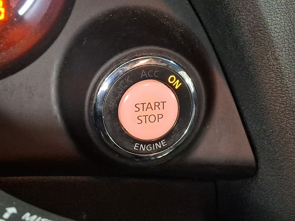 Thumbnail: 2010 Nissan Altima - 22