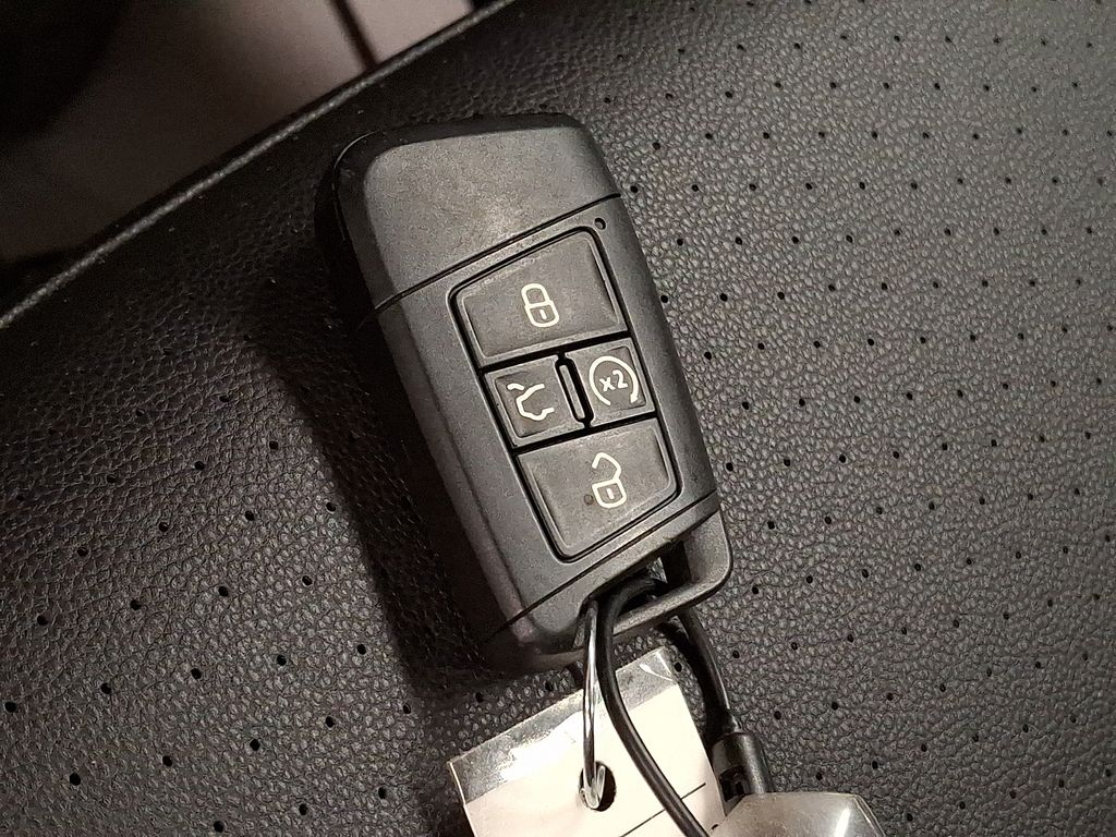 Thumbnail: 2024 Volkswagen Jetta - 20