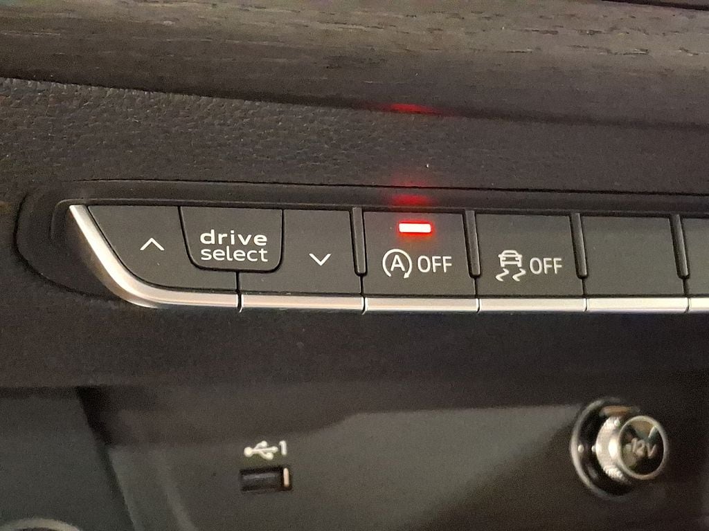 Thumbnail: 2018 Audi A4 - 22