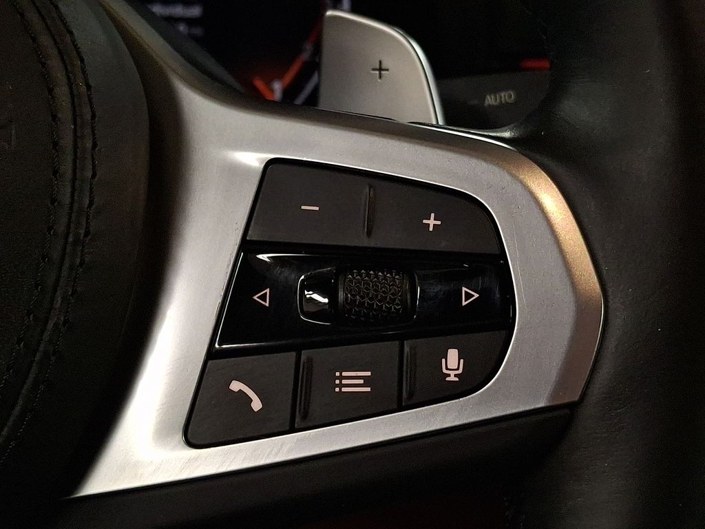 Thumbnail: 2023 BMW 5 Series - 17