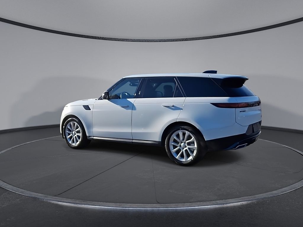 Thumbnail: 2025 Land Rover Range Rover Sport - 5