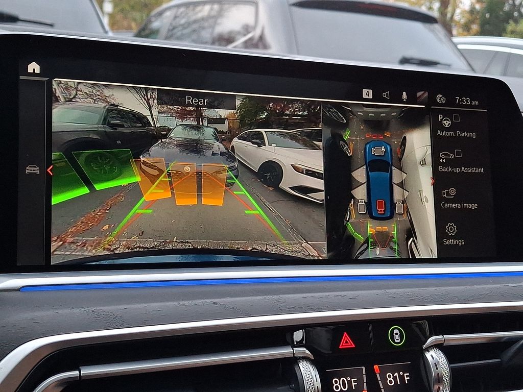 Thumbnail: 2021 BMW X7 - 16