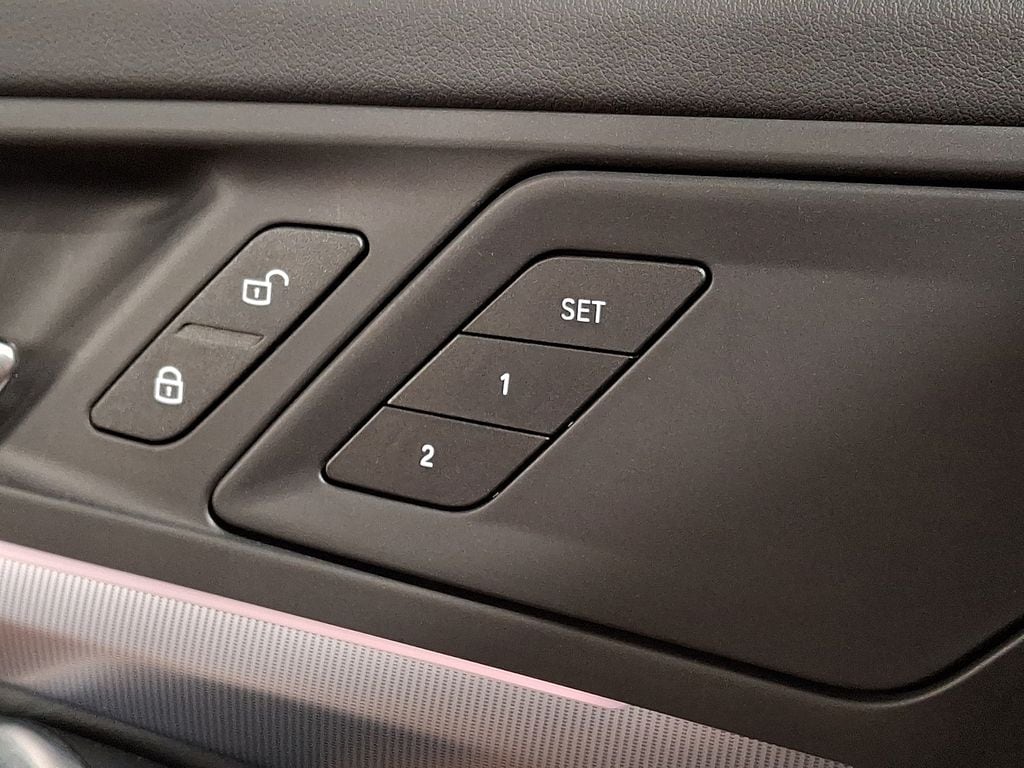 Thumbnail: 2025 BMW X1 - 23