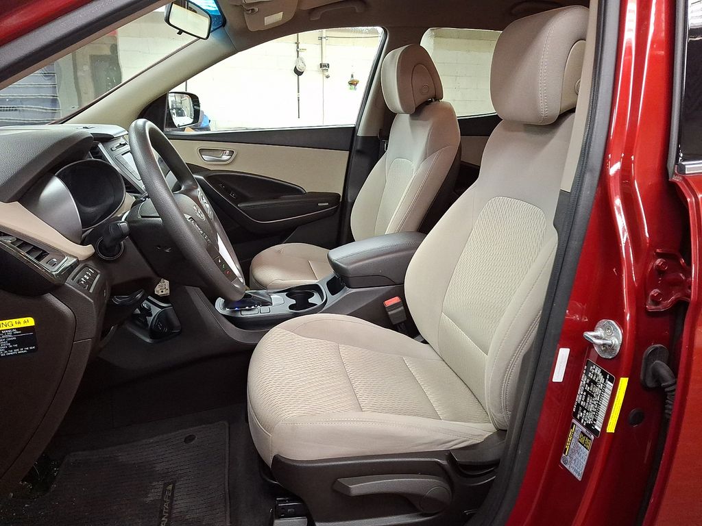 Thumbnail: 2017 Hyundai Santa Fe - 10