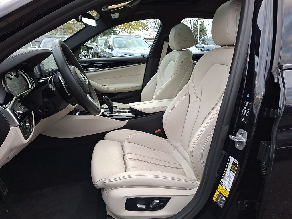 Thumbnail: 2018 BMW 5 Series - 9