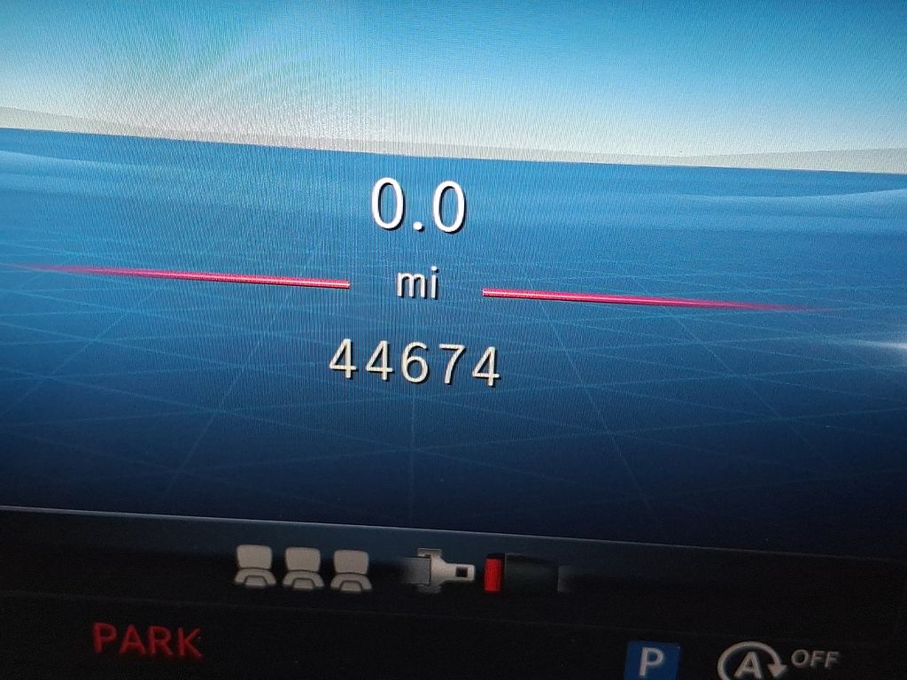 Thumbnail: 2023 Mercedes-Benz GLC - 15