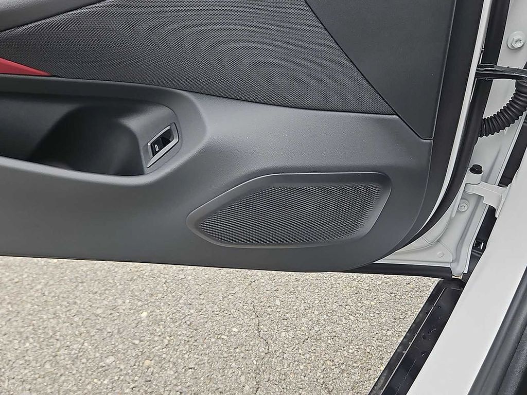 Thumbnail: 2026 BMW 5 Series - 31