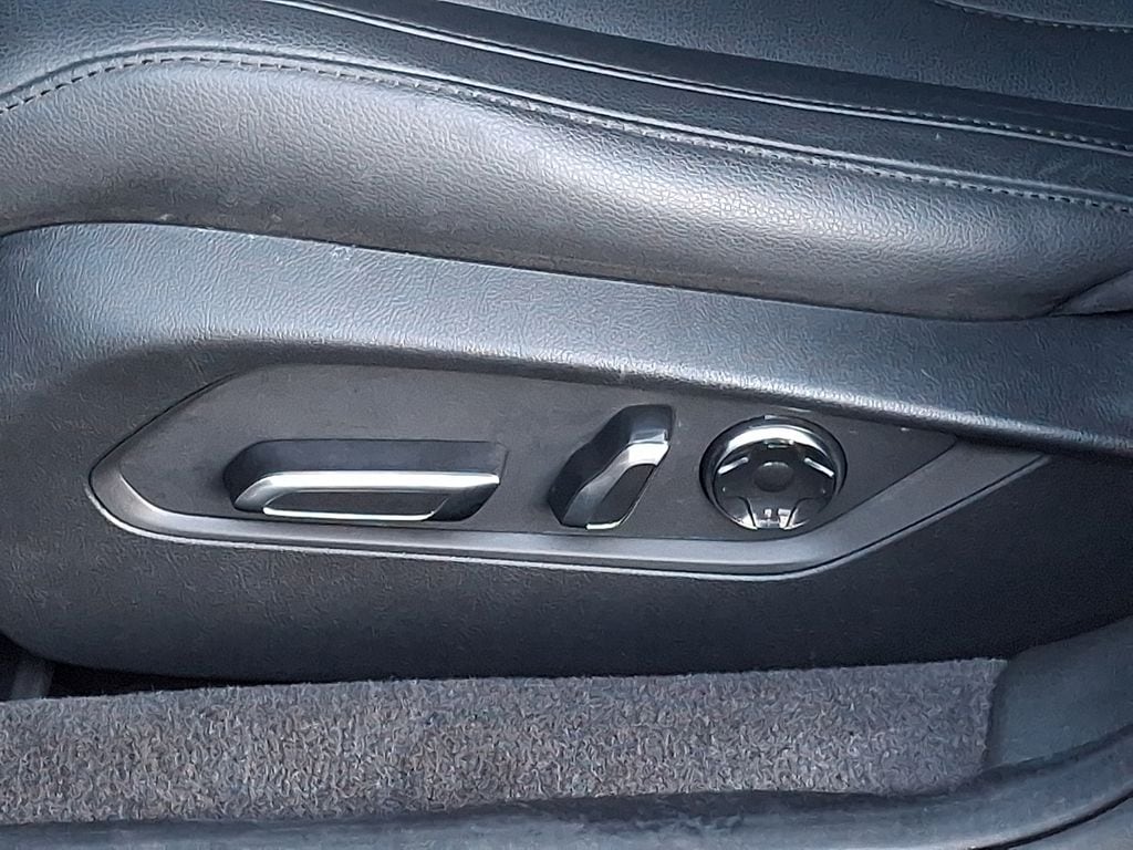 Thumbnail: 2023 Acura TLX - 10