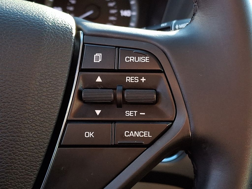 Thumbnail: 2015 Hyundai Sonata - 18