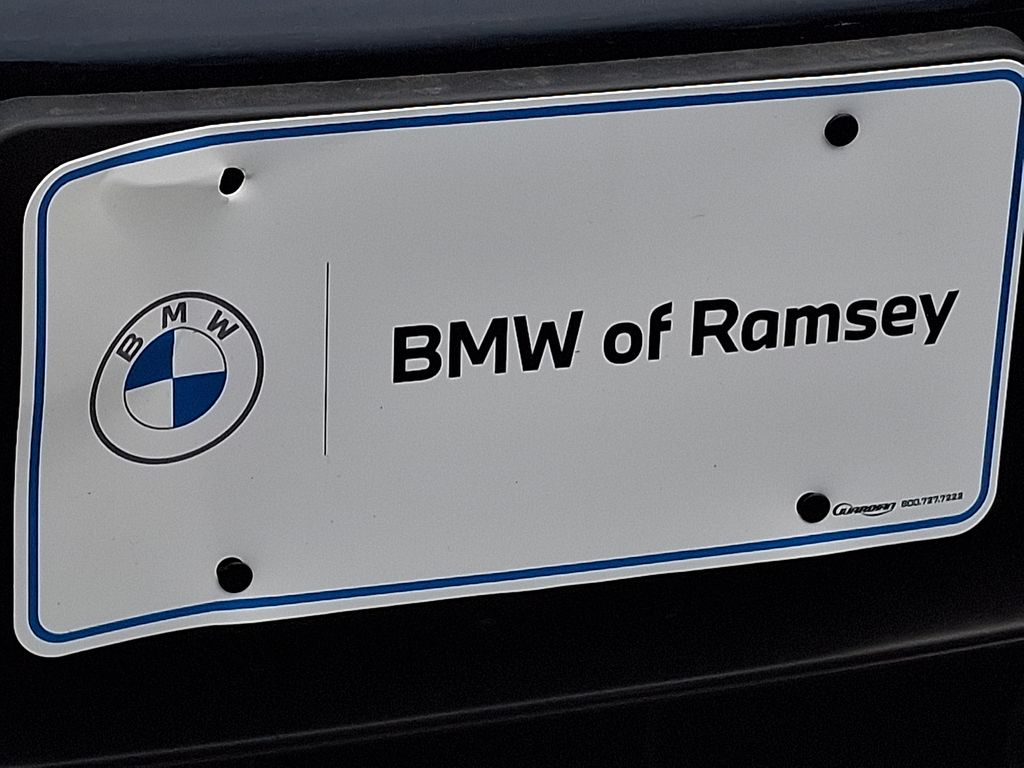 Thumbnail: 2022 Mercedes-Benz E-Class - 30