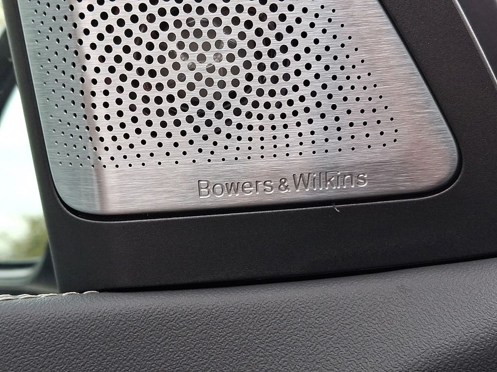 Thumbnail: 2026 BMW X7 - 27