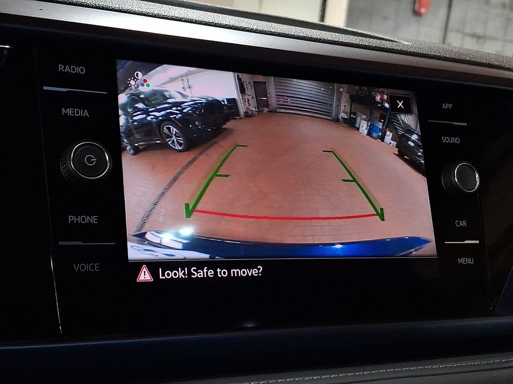 Thumbnail: 2024 Volkswagen Taos - 17