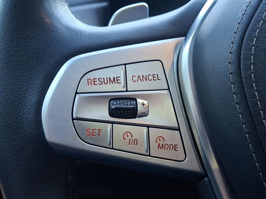 Thumbnail: 2023 BMW X7 - 16