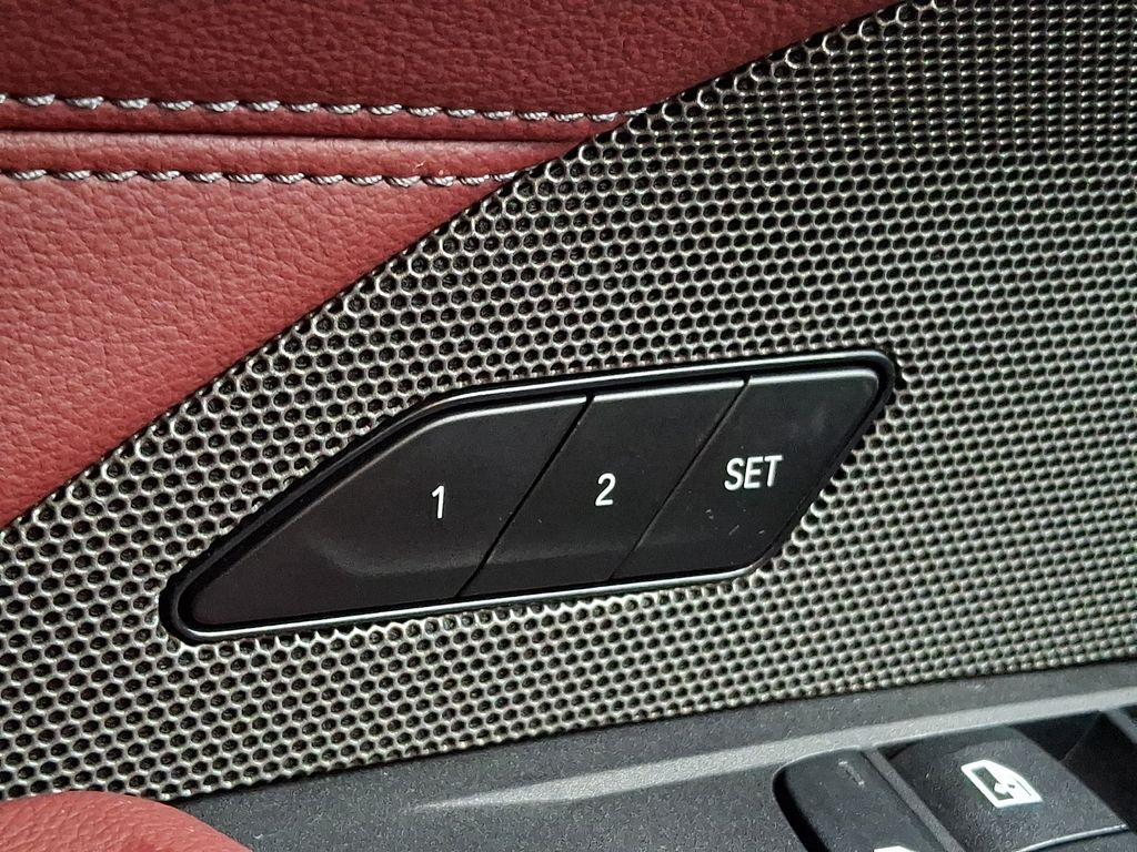 Thumbnail: 2023 BMW i4 - 25