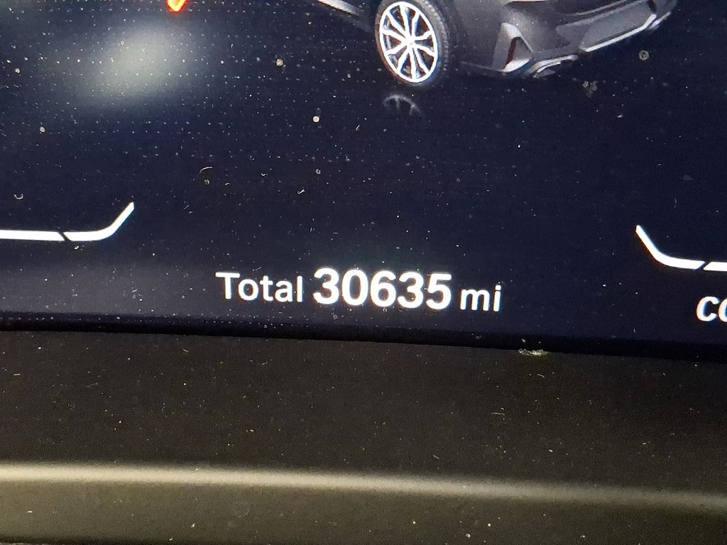 Thumbnail: 2024 BMW X4 - 15