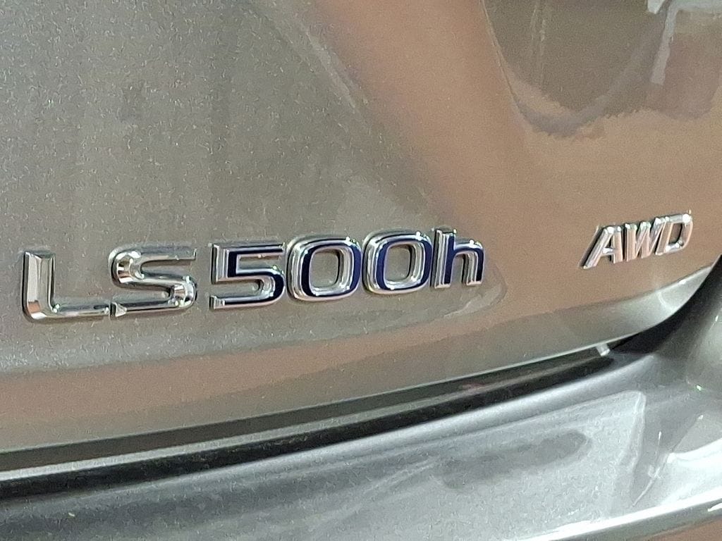 Thumbnail: 2018 Lexus LS - 25