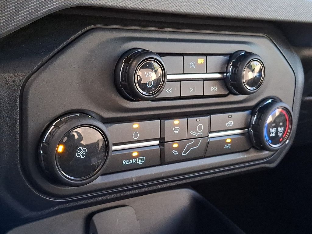 Thumbnail: 2021 Ford Bronco - 13