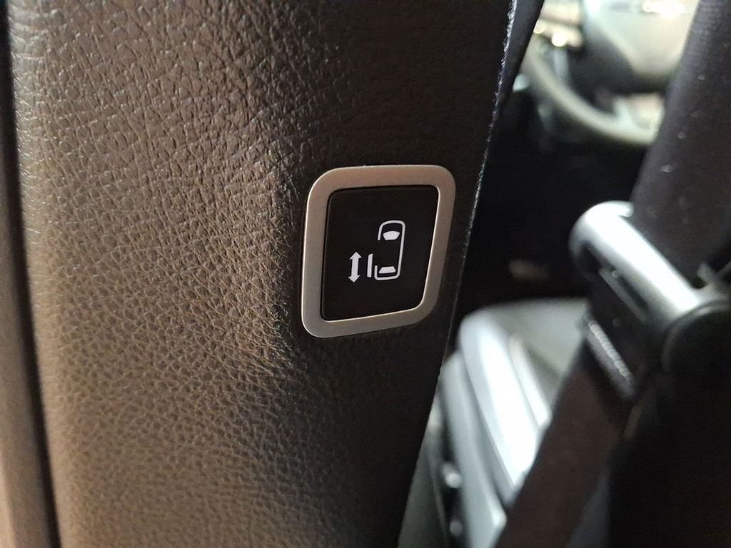 Thumbnail: 2024 Chrysler Pacifica - 9