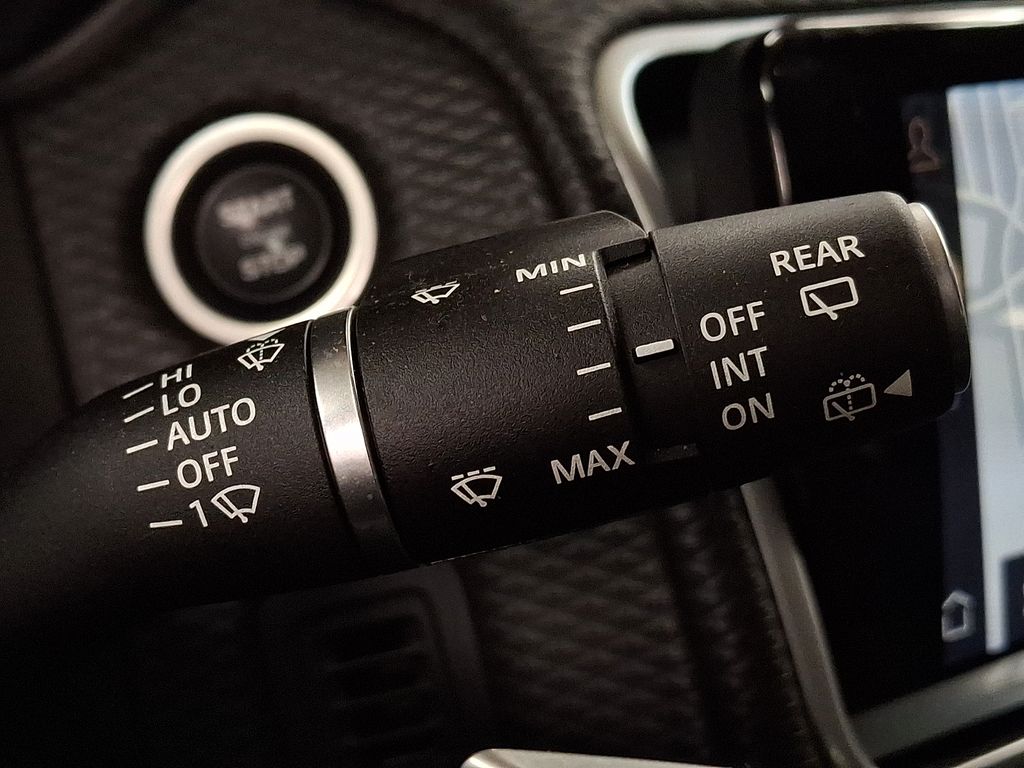 Thumbnail: 2023 Land Rover Range Rover Velar - 21