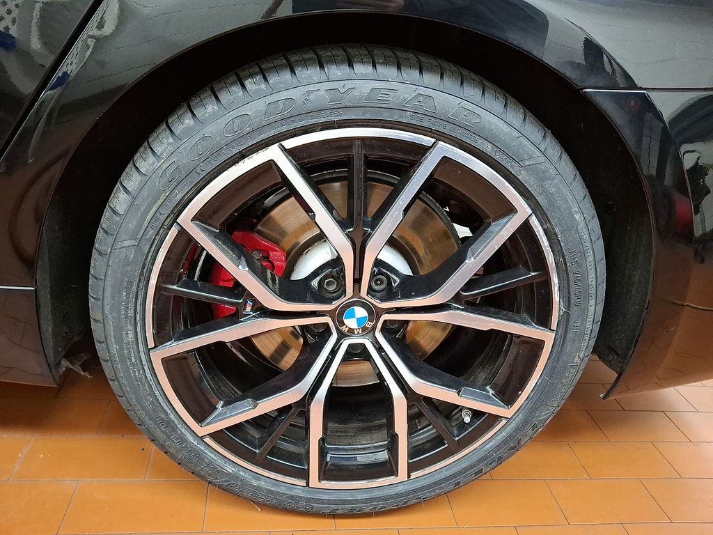 Thumbnail: 2023 BMW 5 Series - 6