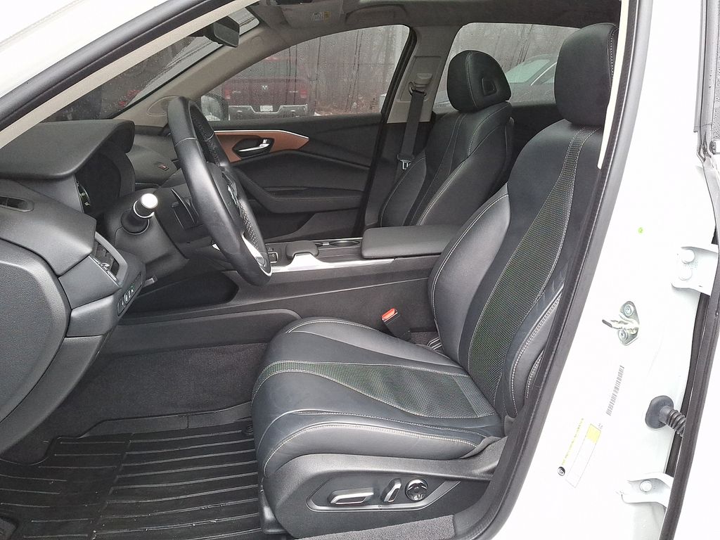 Thumbnail: 2021 Acura TLX - 9