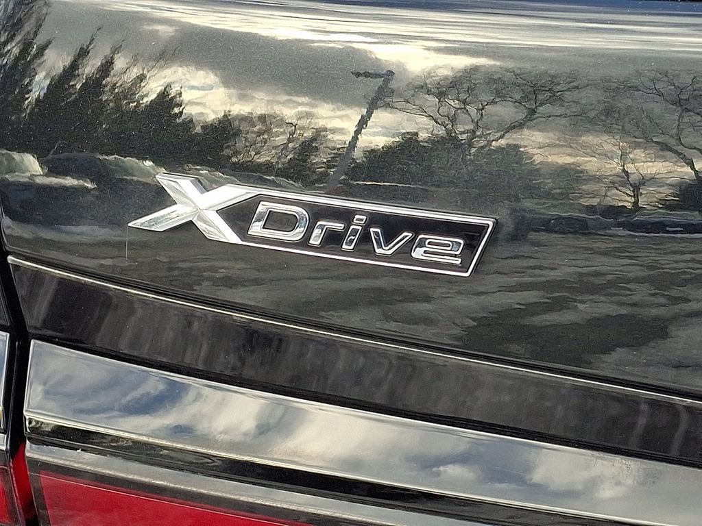 Thumbnail: 2023 BMW 7 Series - 28