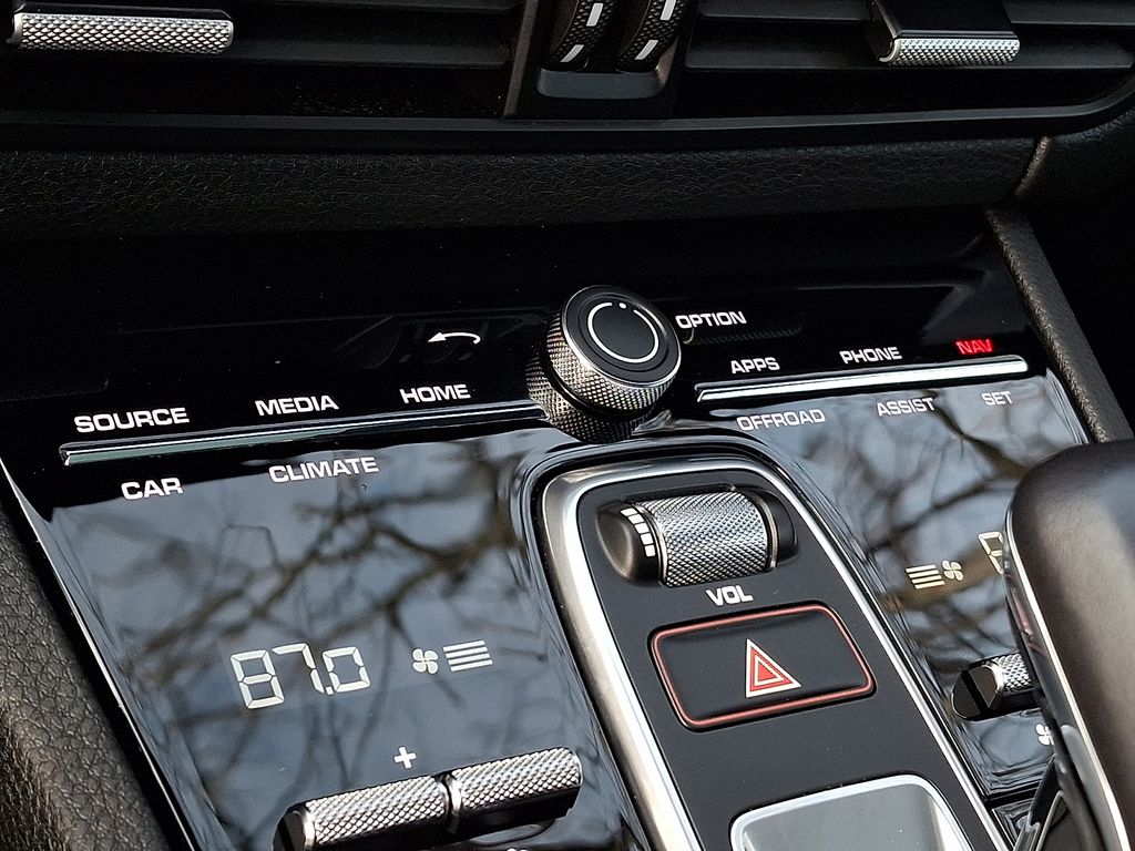 Thumbnail: 2023 Porsche Cayenne - 14