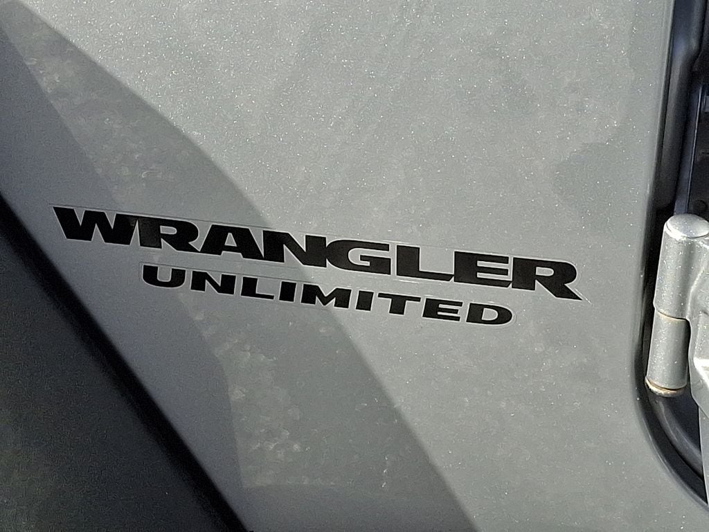 Thumbnail: 2016 Jeep Wrangler - 28